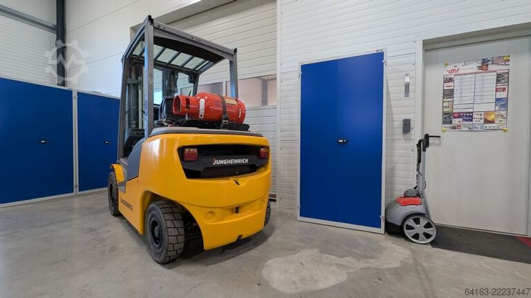 LPG Forklifts Jungheinrich TFG 425 GE115-500DZ