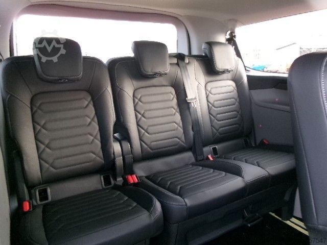 Minibüs FORD Tourneo Custom 320L2 AT Titanium AHK ACC