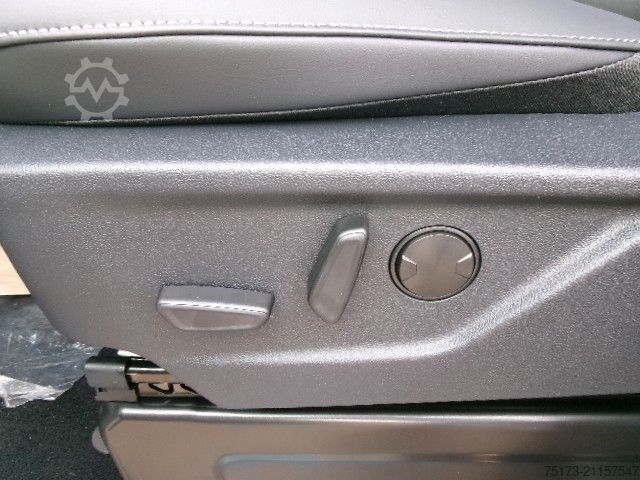 Minibüs FORD Tourneo Custom 320L2 AT Titanium AHK ACC