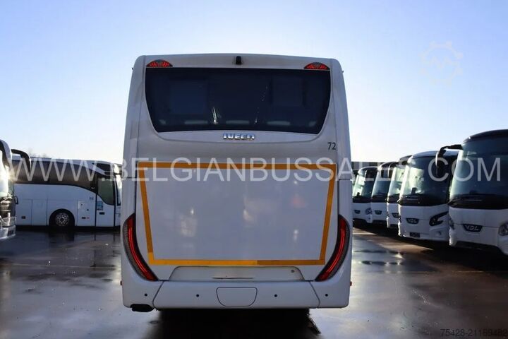 Autocarros interurbanos Iveco Crossway Line / 12,1m / Automatic / Airco  / lift
