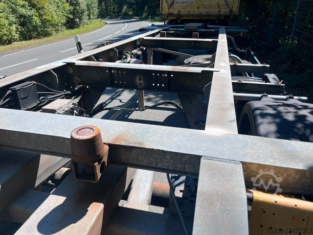 Swap chassis trailer SCHMITZ CARGOBULL BDF AFW 18 vollverzinkt-Mitnahmestapler TÜV NEU