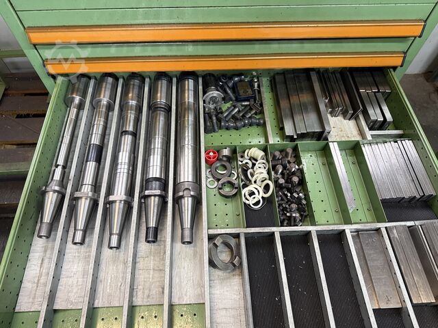 Mašina za glodanje alata MAHO MH 700