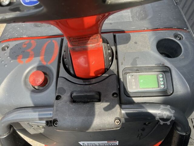 Porta-paletes manual Linde T20AP