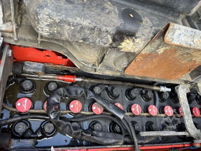 Porta-paletes manual Linde T20AP