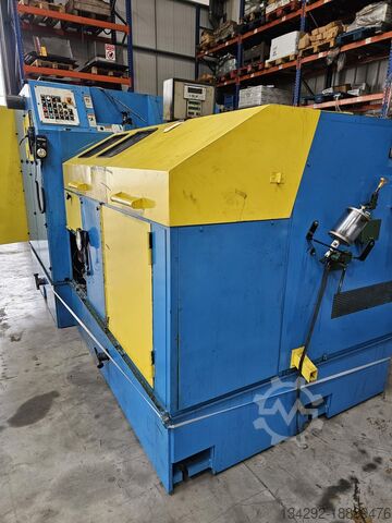 Máquina de fazer parafusos SACMA SP260