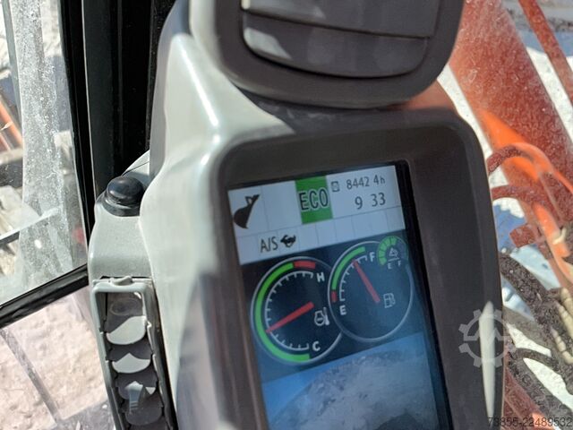 Escavadora de rastos Hitachi ZX210LC-6
