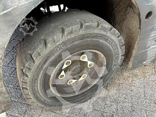 Empilhadeira lateral Valmar VSC40/12/40 DFFL