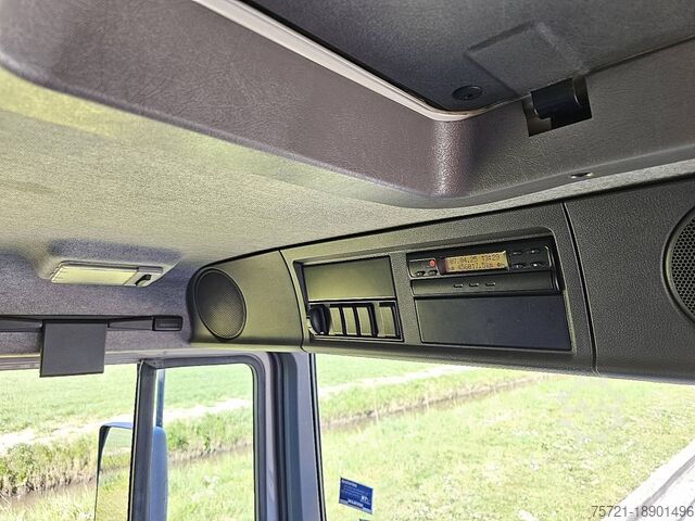กระเป๋าเดินทาง VOLVO FL 614.180 NL-TRUCK TAILLIFT