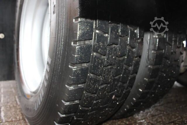 การขนส่งแช่เย็น/แช่แข็ง Iveco Eurocargo 140e22 + EURO 6 + LOW KM + chereau