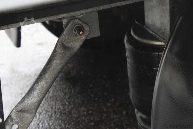Traileri i platformës Samro 2 axle