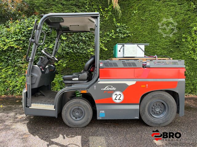 Tow tractor Linde P120