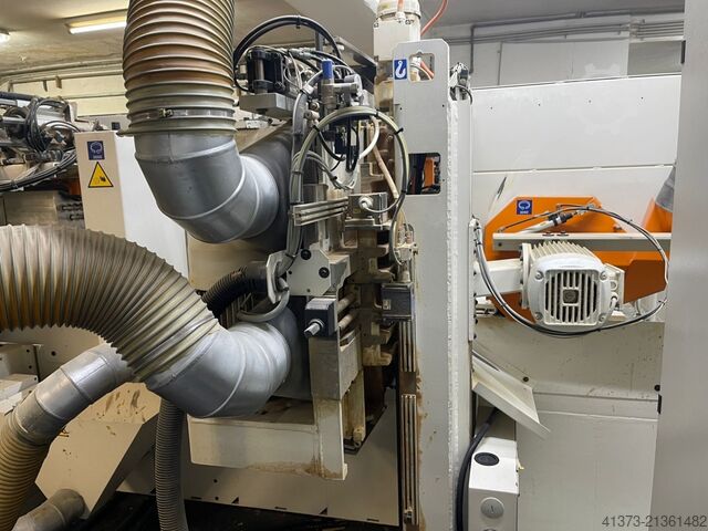 Logu sistēma SCM WIndor 40 R