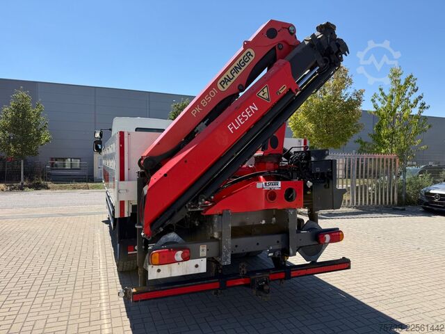 Flatbed truck DAF LF 230 Pritsche+Kran Palfinger PK8501