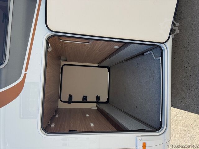 Poluintegrirani kamper BÜRSTNER Lyseo M Harmony Line 690 G *SAT-TV*Hubbett*