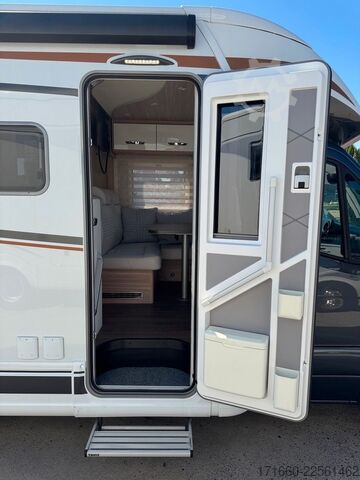 Poluintegrirani kamper BÜRSTNER Lyseo M Harmony Line 690 G *SAT-TV*Hubbett*