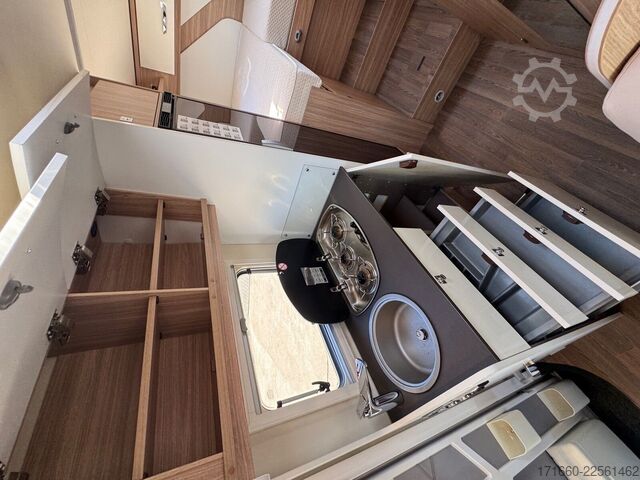 Poluintegrirani kamper BÜRSTNER Lyseo M Harmony Line 690 G *SAT-TV*Hubbett*