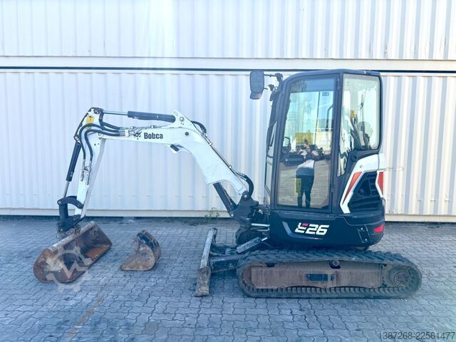 Міні-екскаватор BOBCAT E26 / 2021 BJ / 2 x Löffel / 1.665 H