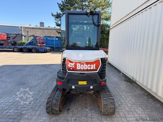 Міні-екскаватор BOBCAT E26 / 2021 BJ / 2 x Löffel / 1.665 H