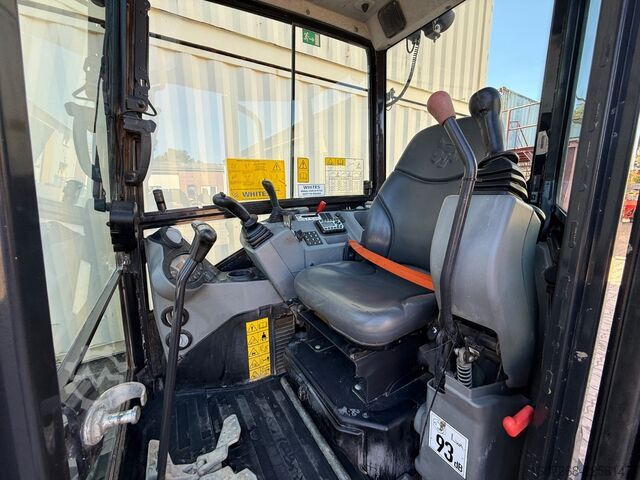 Міні-екскаватор BOBCAT E26 / 2021 BJ / 2 x Löffel / 1.665 H