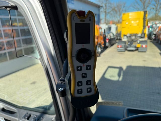 Abrollkipper MERCEDES-BENZ ACTROS 2546 6x2 Abrollkip Kran Palfinger Q150Z95