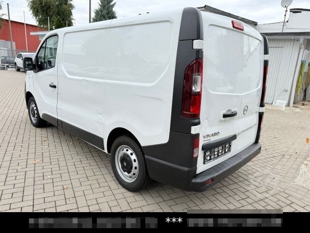Dobozos furgon OPEL Vivaro