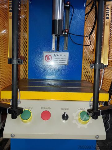 เครื่องกดไฮดรอลิกแบบโครง C Metal Technics Polska PRASA HYDRAULICZNA WYSIĘGOWA HPW-100