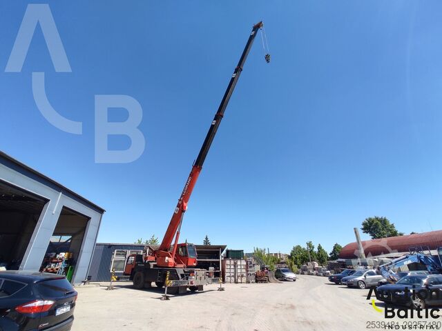 เครนทุกพื้นที่ Liebherr LTM 1025
