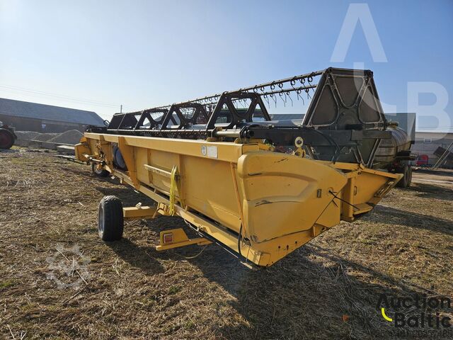 Combine New Holland CR 9080