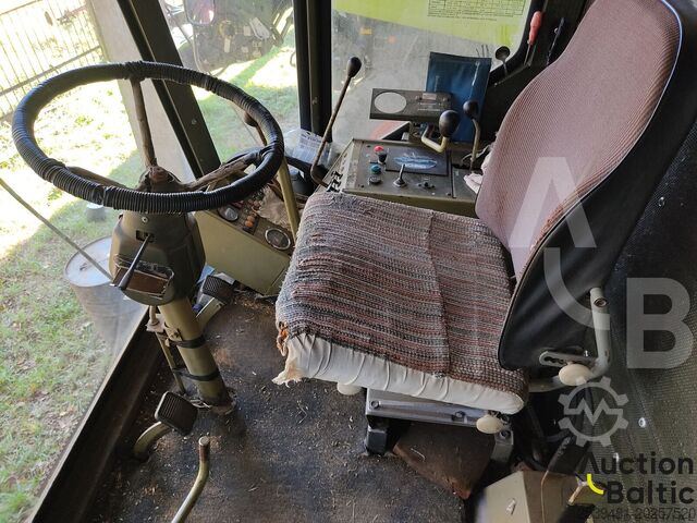รถเกี่ยวข้าว Fortschritt E 514