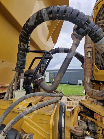 自卸卡车 Caterpillar 735C