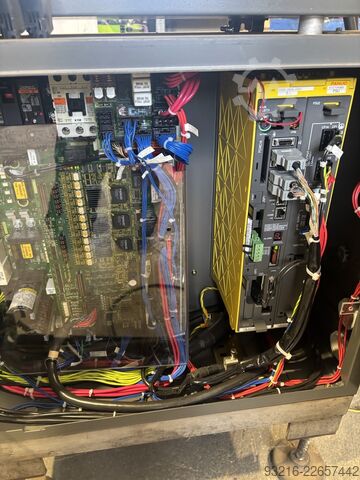 βιομηχανικό ρομπότ FANUC M-710iC/50S