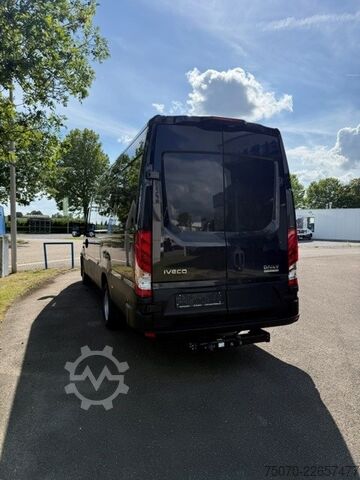 Skåpbil med hög takhöjd och långt axelavstånd Iveco 