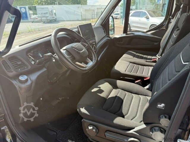 Skåpbil med hög takhöjd och långt axelavstånd Iveco 
