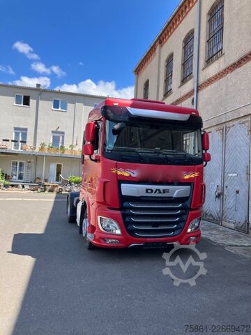 मानक ट्रैक्टर यूनिट DAF XF 450