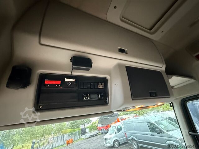 รถบรรทุกตัวถังเปลี่ยนได้ RENAULT Premium DXI 11-450 Privilege 6x2 BDF/Klima/EURO5