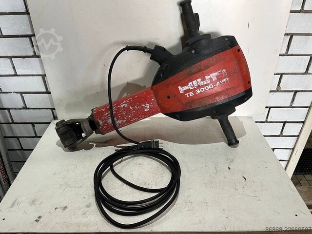 Rabljeno rušilno kladivo Hilti TE 3000-AVR HILTI TE 3000-AVR