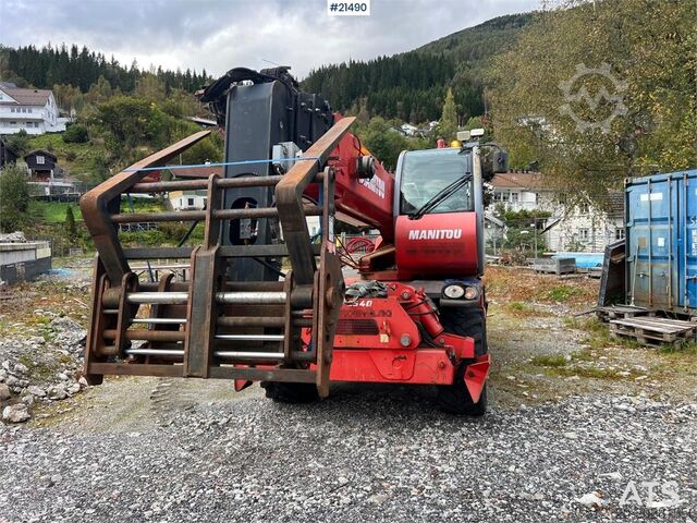 Telehandler Manitou MRT2540 w/ radio control, crew basket, 2 sets of p