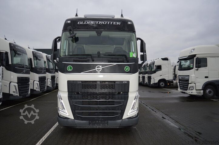 मानक ट्रैक्टर इकाई VOLVO FH 460 Globetrotter XL Varios i-Save