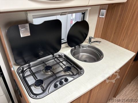 Alcove camper Carado A 361