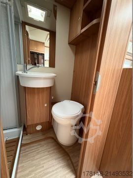 Alcove camper Carado A 361