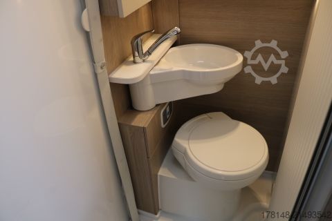 Semi-integrated camper Bürstner Nexxo Van T 569