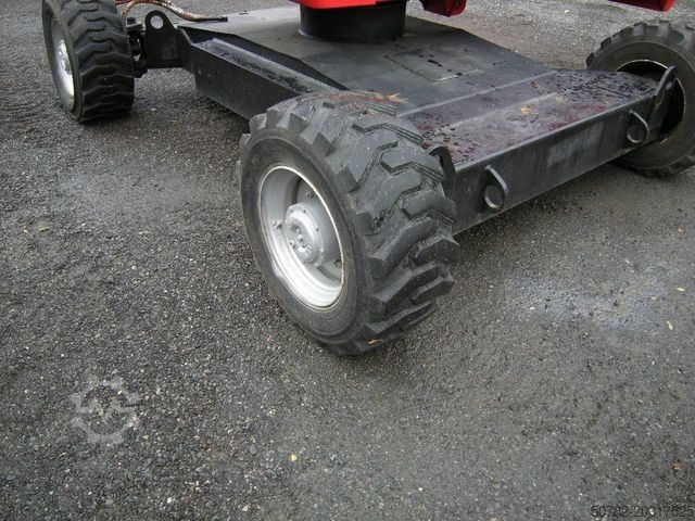 Arbeitsbühne  Arbeitsbühne Snorkelift SB-47JRT, AH  16m