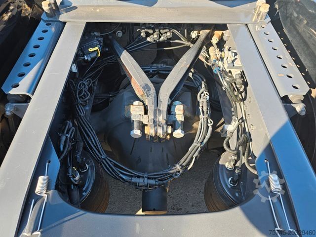 Стандартный седельный тягач SCANIA S650 * V8 * TOP * ACC * STANDKLIMA *  VOLLLUFT