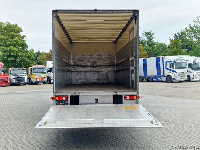 Valise Volvo FL 250 4x2 - Box - Loadlift - A/C - Camera - Eu...