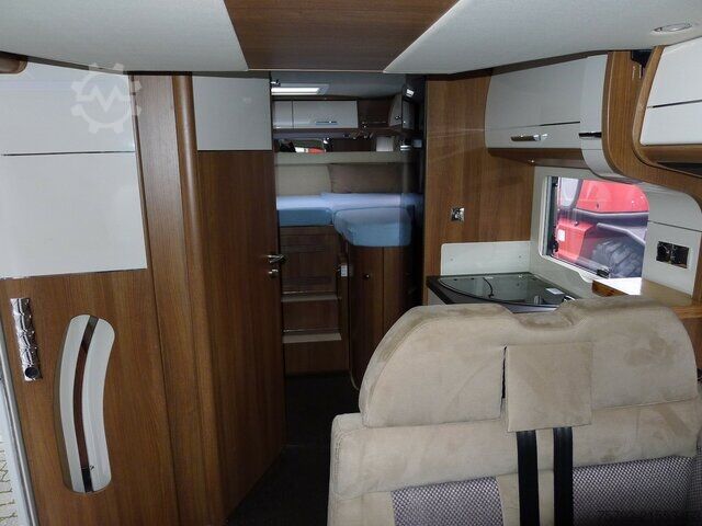 Xe tải nhẹ Carthago C-Tourer Teilintegriert 2,3 150