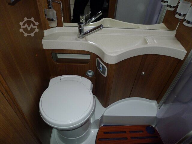 Xe tải nhẹ Carthago C-Tourer Teilintegriert 2,3 150