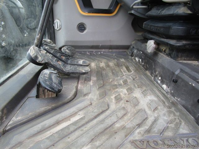 Mini bager Volvo ECR88D - Powertilt + hydr. Schnellwechsler + 3 Löf