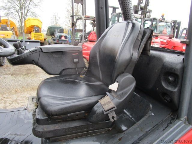 Dizelski viličarji Linde H25D-02 Triplex-Freihub 4,7m + Seitenschieber