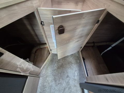 Полуинтегриран кампери Dethleffs Globebus Camp T 4 AUTOMATIK