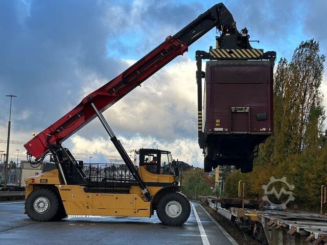 Slagač sa punim dohvatom spremnika Sany SRSC45G5-P - PIGGYBACK SPREADER
